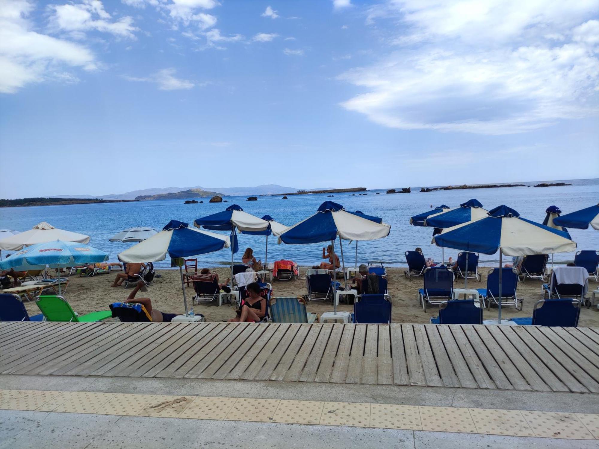 Steps From The Beach Aprt Chania  Room photo